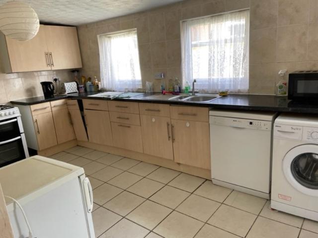 Room Only Guest Accommodation, Guest House Self Catering Bangor  Exterior foto