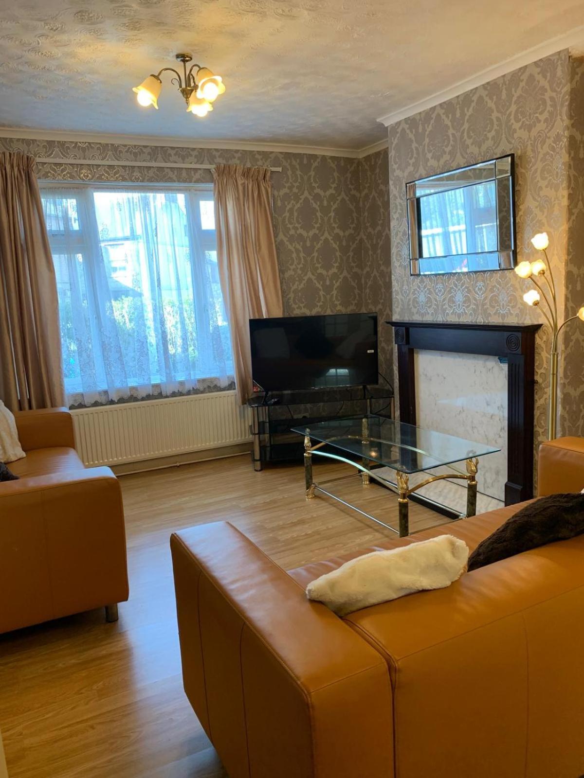 Room Only Guest Accommodation, Guest House Self Catering Bangor  Exterior foto