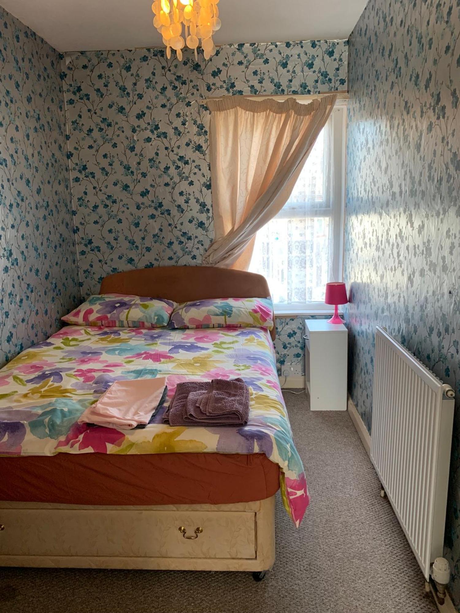 Room Only Guest Accommodation, Guest House Self Catering Bangor  Exterior foto