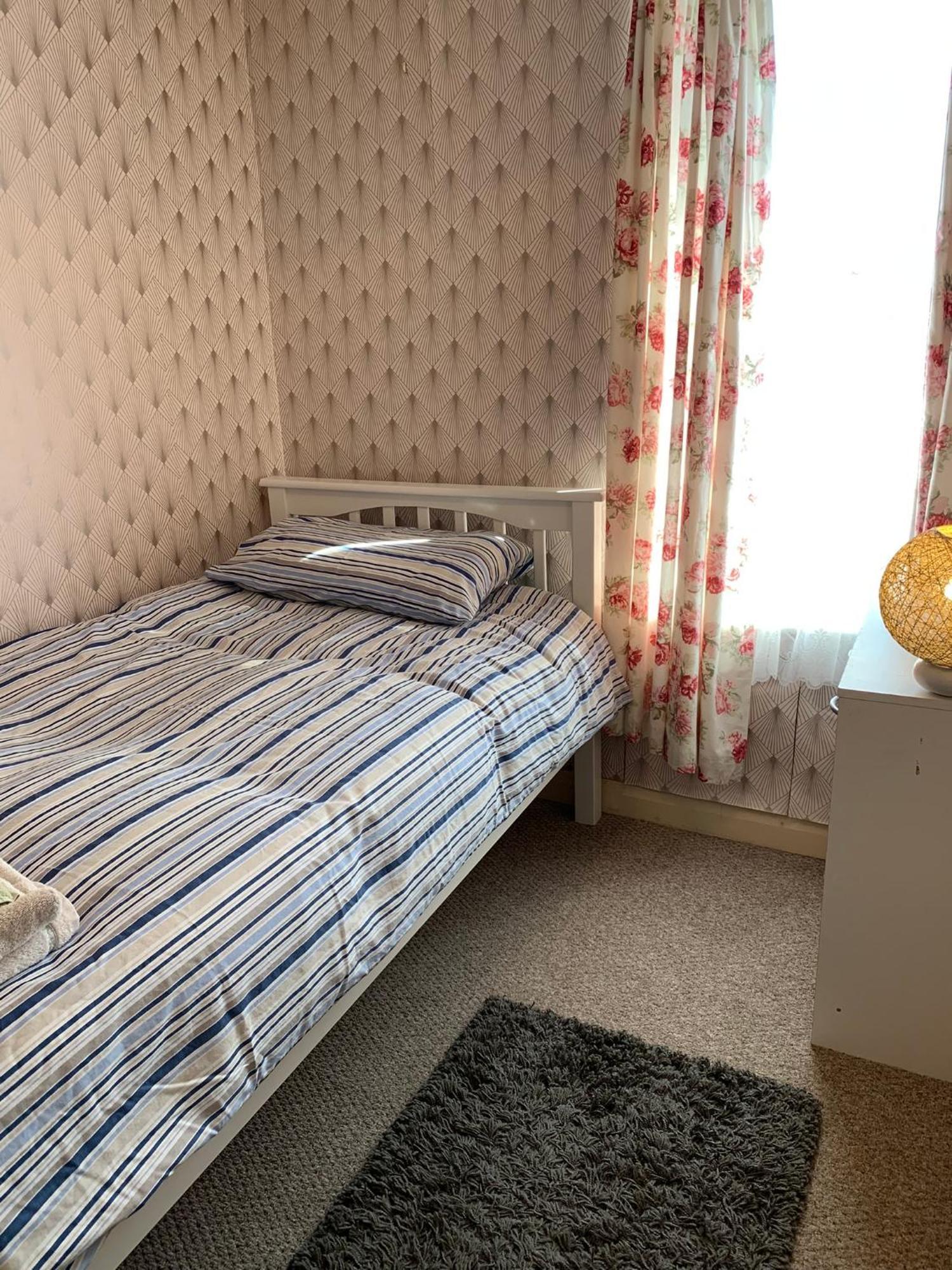 Room Only Guest Accommodation, Guest House Self Catering Bangor  Exterior foto