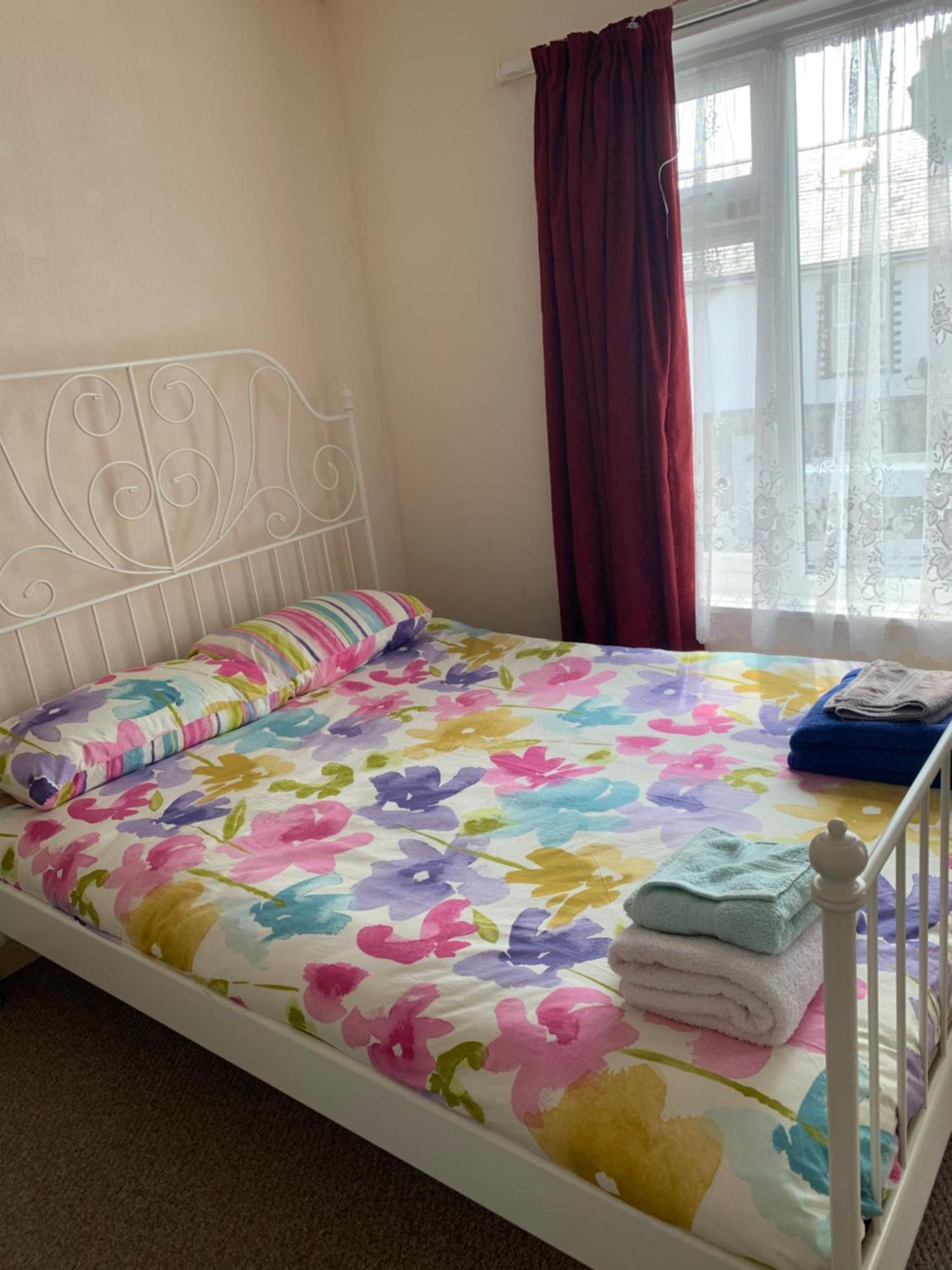 Room Only Guest Accommodation, Guest House Self Catering Bangor  Exterior foto